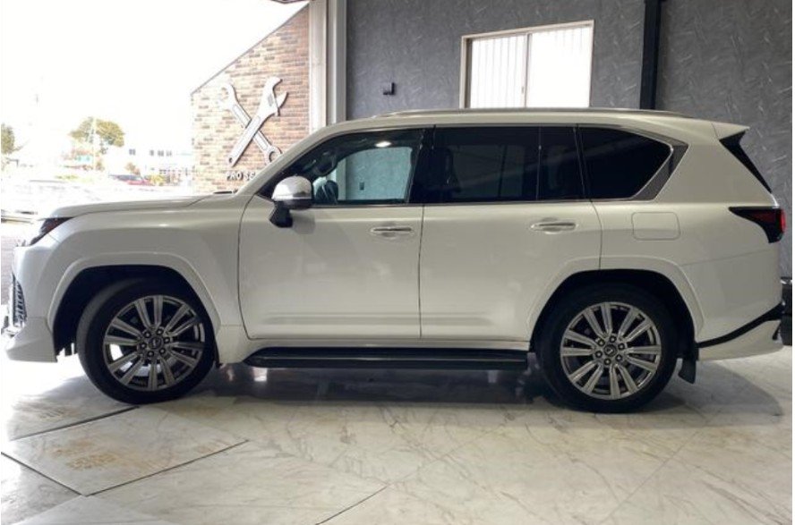 2023 LEXUS Lexus LX VJA310W - Image 6