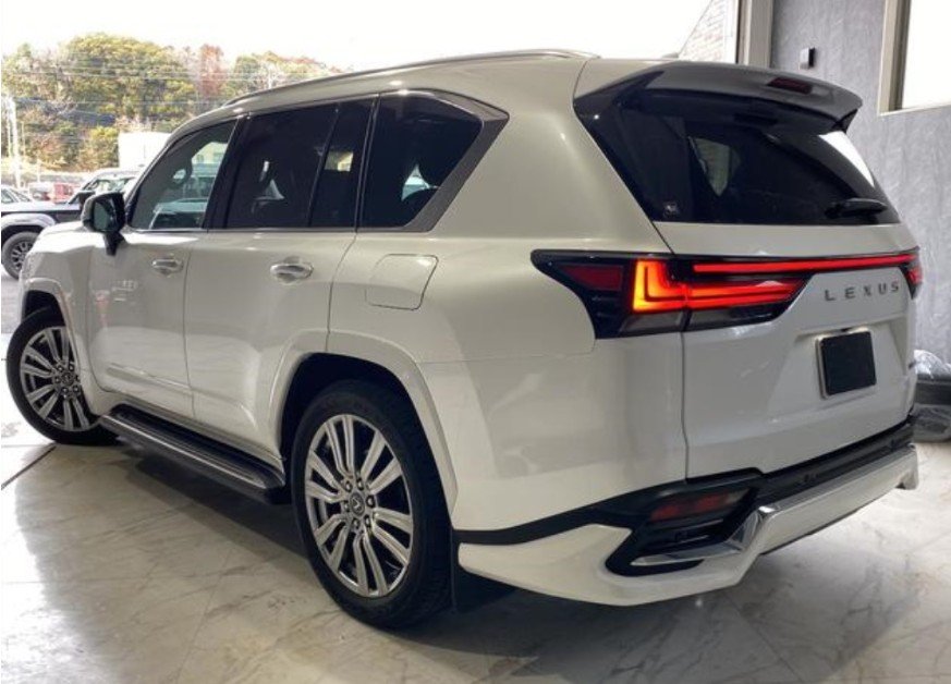 2023 LEXUS Lexus LX VJA310W - Image 9