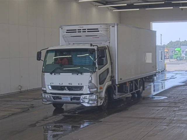 2015 Freezer Refrigerator Truck Mitsubishi Fuso Fighter TKG-FK74F