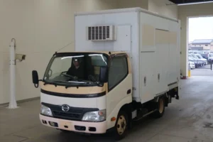 2010 Freezer Refrigerator Truck Hino Dutro BKG-XZU304M