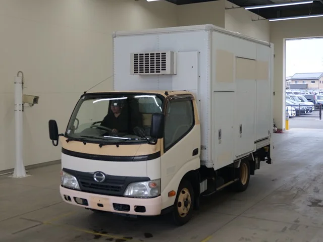 2010 Freezer Refrigerator Truck Hino Dutro BKG-XZU304M