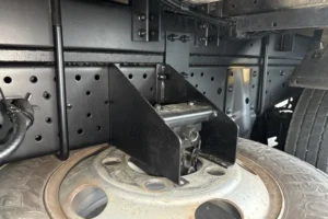 2010 Van Wing Isuzu Elf BKG-NMR85AN