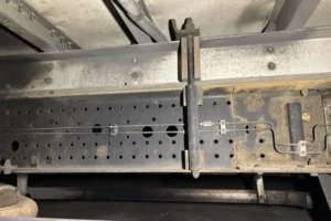 2013 Van Wing Isuzu Forward TKG-FRR90T2