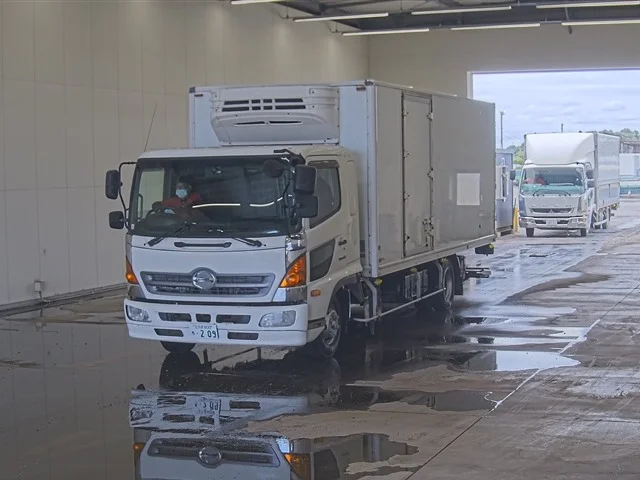 2014 Freezer Refrigerator Truck Hino Ranger TKG-FD9JLAA