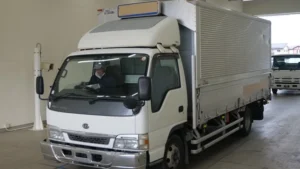 2003 Van Wing UD Nissan Condor KR-BPR72PAV
