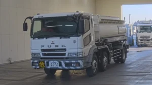 2006 Tank Truck Mitsubishi Fuso Super Great PJ-FTR50JY