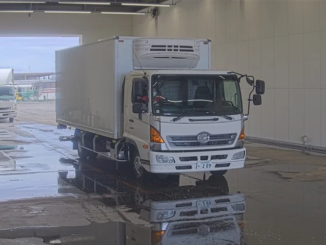 2014 Freezer Refrigerator Truck Hino Ranger TKG-FD9JLAA - Image 3