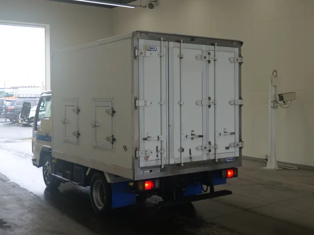 2017 Freezer Refrigerator Truck Isuzu Elf TRG-NKR85A - Image 4