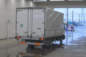 2004 Van Wing Isuzu Forward PB-FRR35K3S