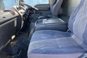 2004 Van Wing Isuzu Forward PB-FRR35K3S