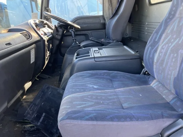 2004 Van Wing Isuzu Forward PB-FRR35K3S - Image 8