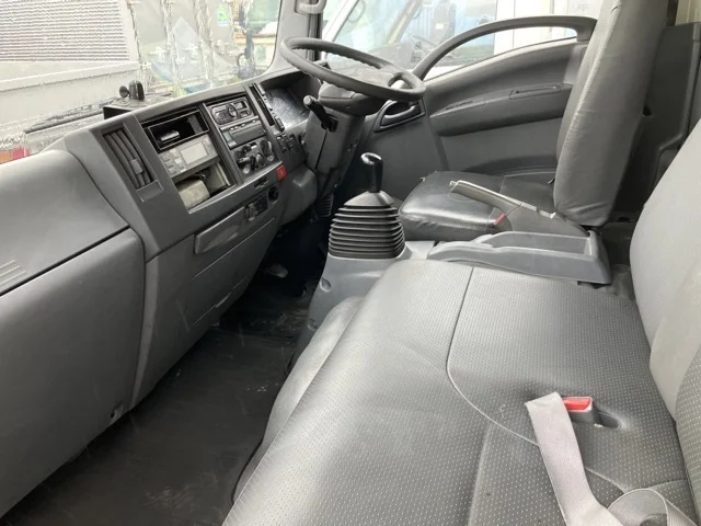 2016 Freezer Refrigerator Truck Isuzu Elf TPG-NPR85AN - Image 8
