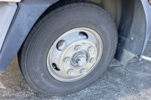 2004 Van Wing Isuzu Forward PB-FRR35K3S