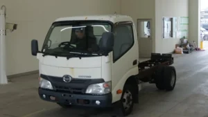 2015 Chassis Truck Hino Dutro TKG-XZU645M