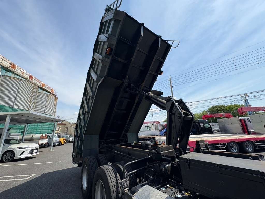 2005 Dump Tipper Truck Hino Profia FR2PKJA - Image 20