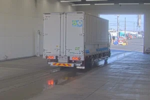 2013 Van Wing Isuzu Forward TKG-FRR90T2