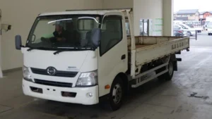 2013 Flat Body Truck Hino Dutro TKG-XZU720M