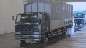 2005 Van Wing Mitsubishi Fuso Fighter PA-FK64RS