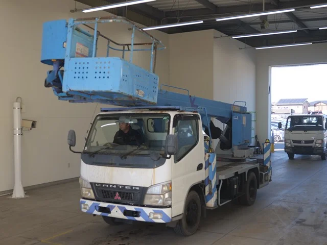 2005 Aerial Platform Mitsubishi Fuso Canter PA-FE73DC
