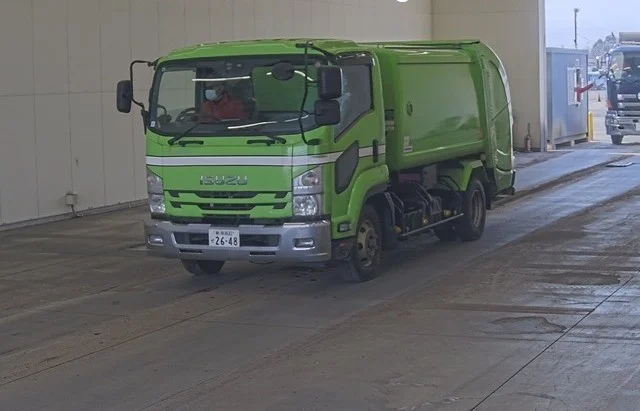 2016 Garbage Truck Isuzu Forward TKG-FRR90S2