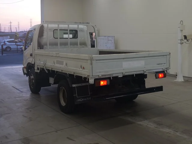 2010 Flat Body Truck Hino Dutro BDG-XZU404X - Image 5