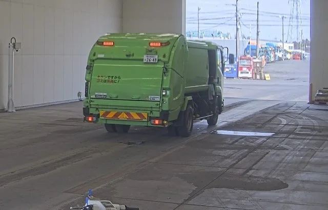 2016 Garbage Truck Isuzu Forward TKG-FRR90S2 - Image 5