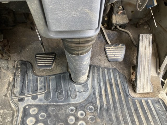 2006 Flat Body Truck Mitsubishi Fuso Canter PA-FD70BB - Image 7