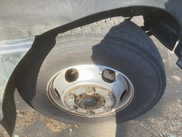 2010 Flat Body Truck Hino Dutro BDG-XZU404X - Image 11