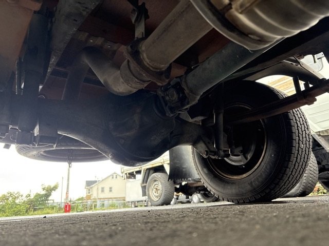 2006 Flat Body Truck Mitsubishi Fuso Canter PA-FD70BB - Image 12