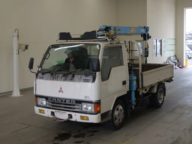 1991 Crane Truck Mitsubishi Fuso Canter U-FE317B