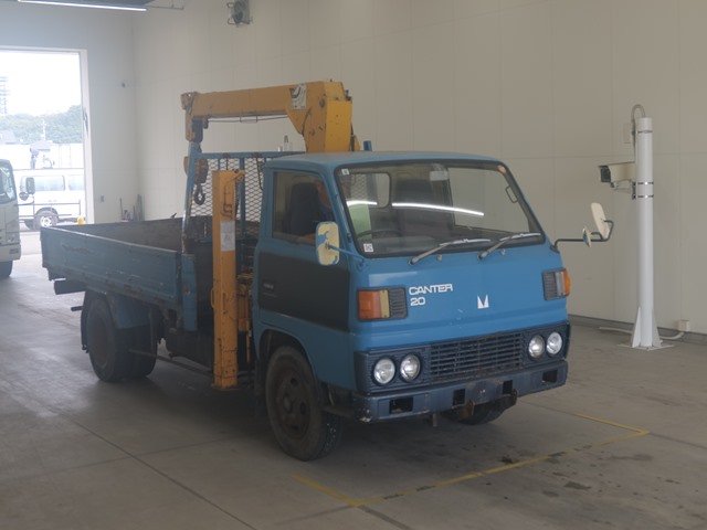 1981 Crane Truck Mitsubishi Fuso Canter K-FE111E - Image 3