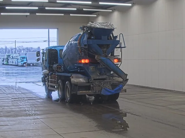 2001 Concrete Mixer Truck Isuzu Giga KL-CXZ73K3 - Image 4