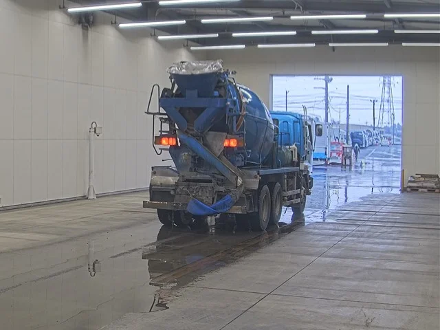 2001 Concrete Mixer Truck Isuzu Giga KL-CXZ73K3 - Image 5