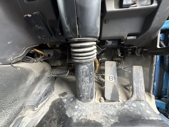 2001 Concrete Mixer Truck Isuzu Giga KL-CXZ73K3 - Image 7