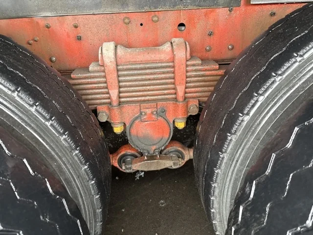 2001 Concrete Mixer Truck Isuzu Giga KL-CXZ73K3 - Image 10