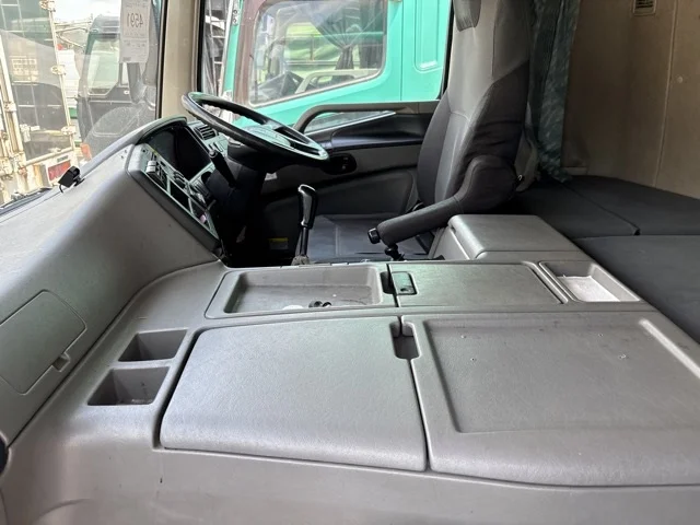 2017 Freezer Refrigerator Truck Mitsubishi Fuso Super Great QPG-FU64VZ - Image 8