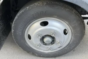 2010 Van Wing Isuzu Elf BKG-NMR85AN