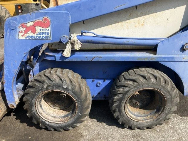Skid Loader TCM 604 - Image 7